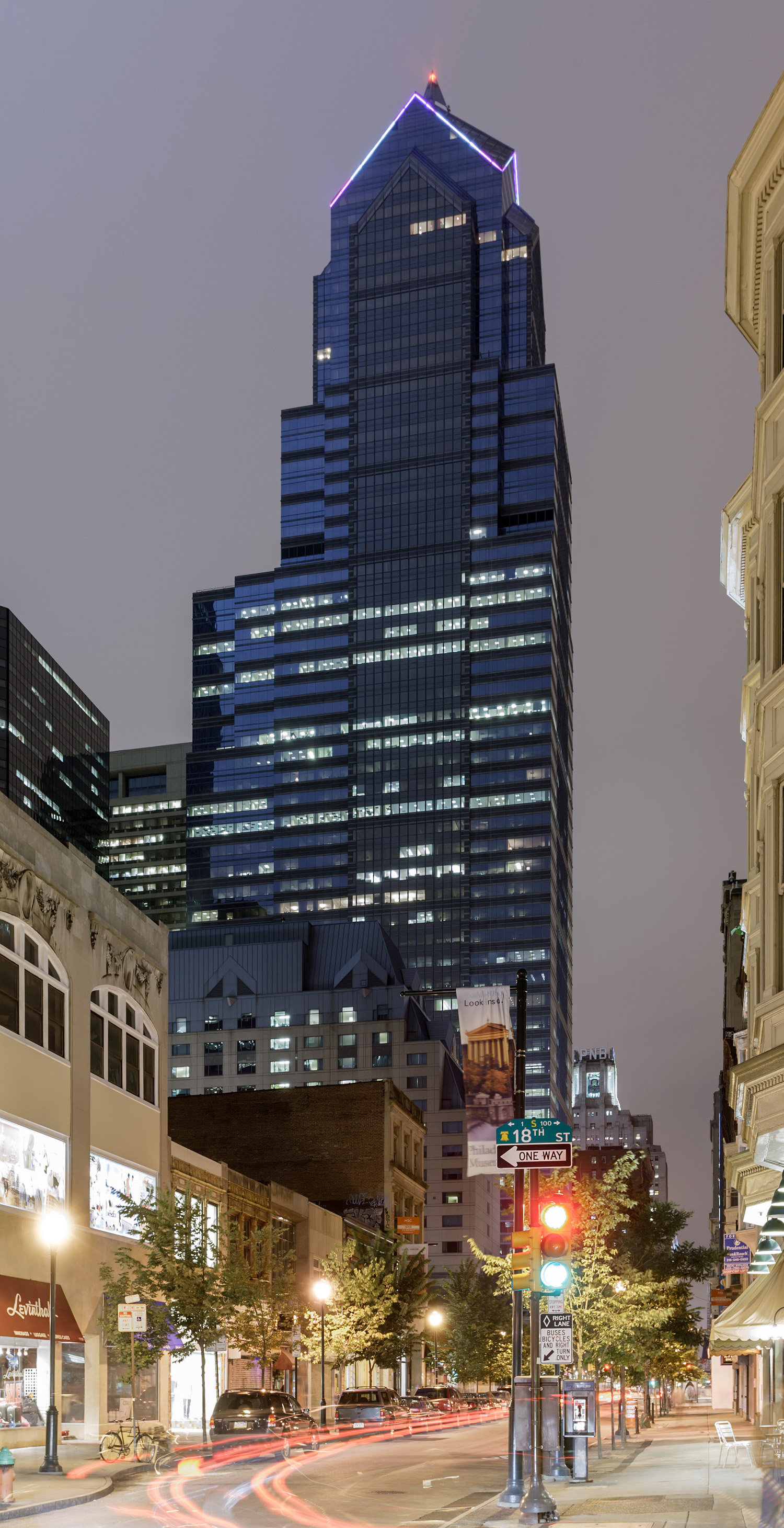 Two Liberty Place, Philadelphia - View from the south. © Mathias Beinling